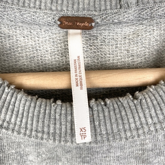 Free People Sleeveless Sweatshirt Distressed Hems - Picture 2 of 8